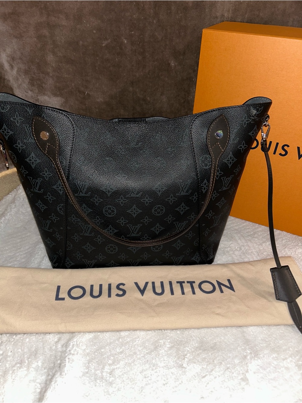 Louis Vuitton Black MM Hina Mahina Leather Handbag with Dust Bag